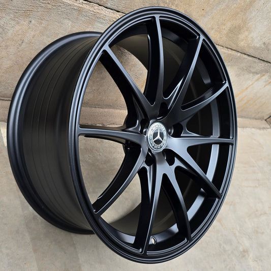 SET DE 4 LLANTAS MERCEDES *. Aro 18 - 5x112. Color Negro. (18CG25C)