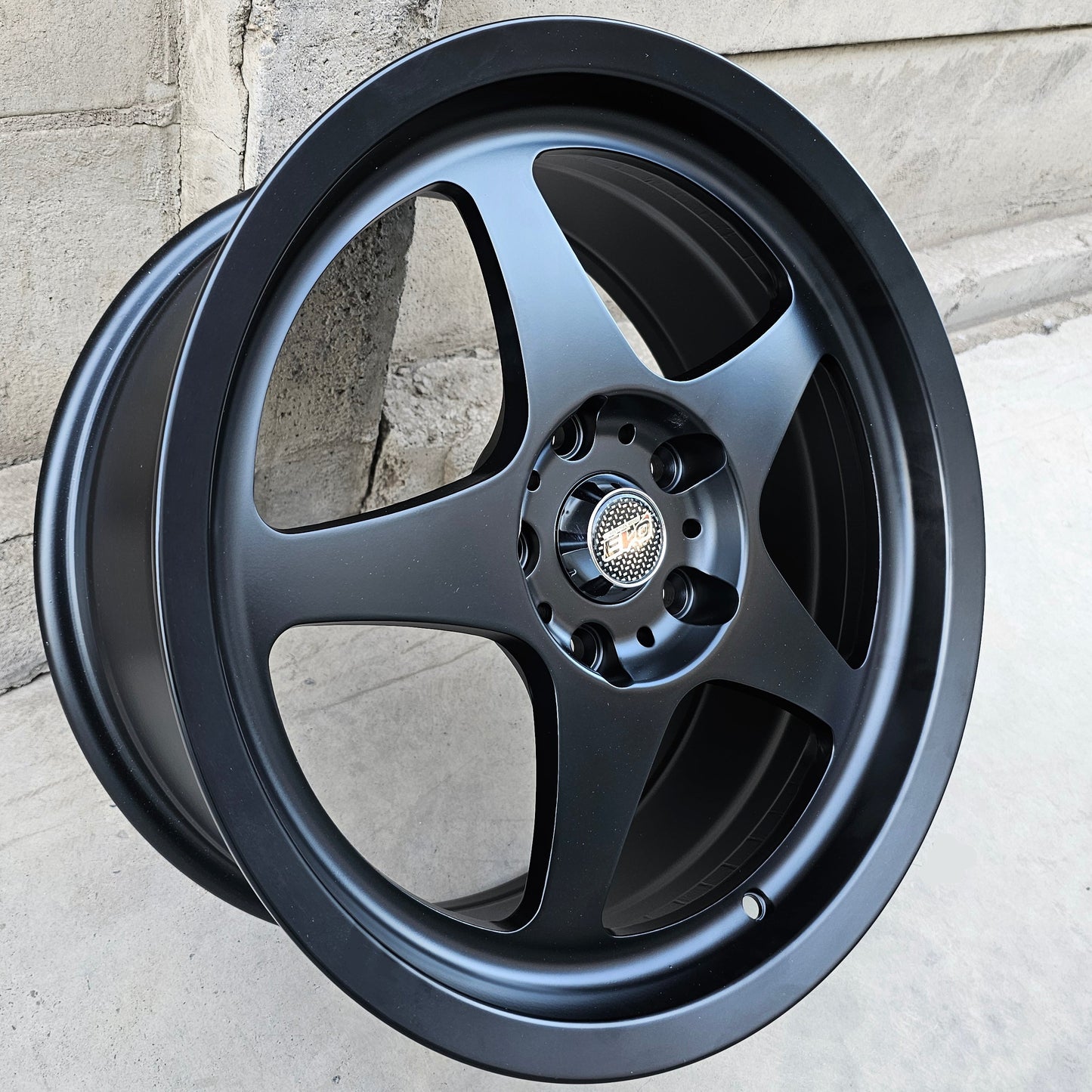 SET DE 4 LLANTAS EVO REGAMASTER. Aro 17 - 5x114. Color Negro. (TD121)