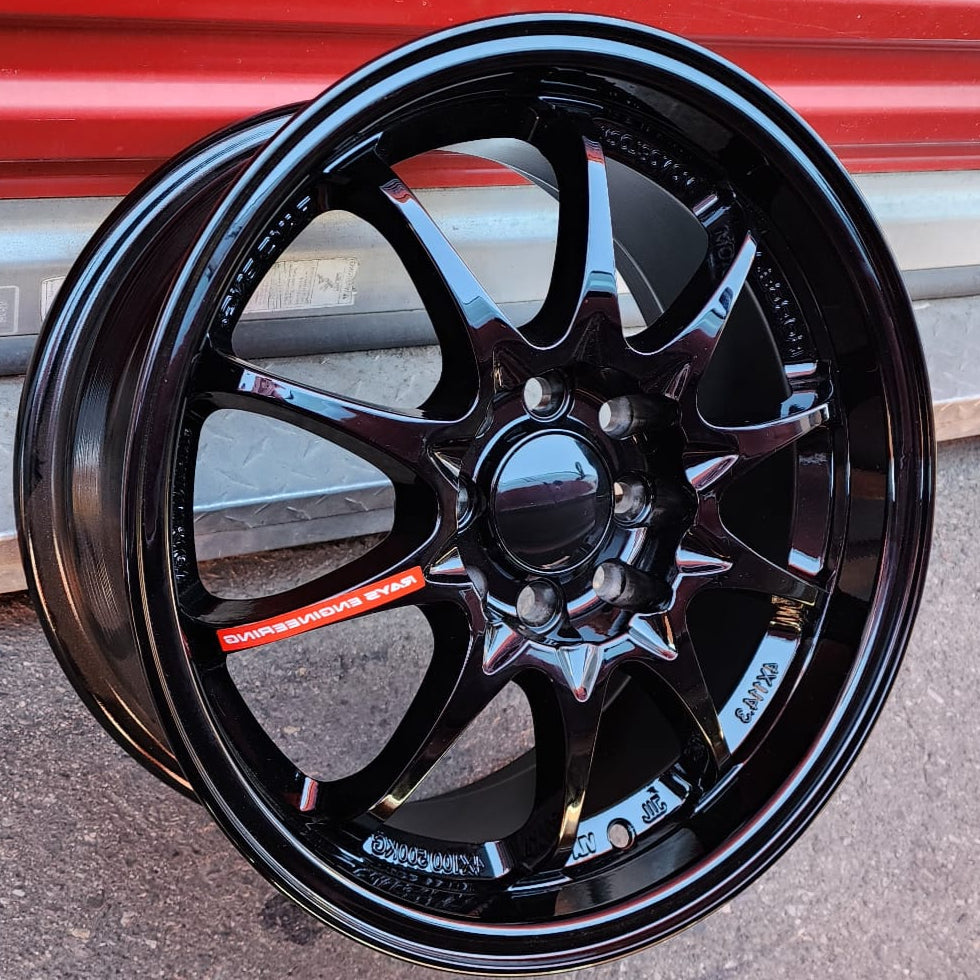 SET DE LLANTAS VOLK CE38. Aro 15-4x114, 4x100 .Color Negro Brillante .(TY559).