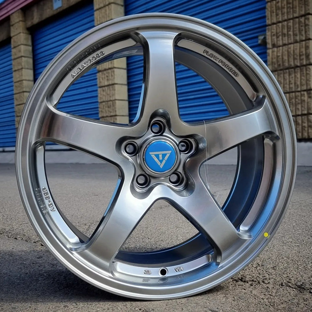 SET DE LLANTAS MODELO AK03F COLOR Grafito Metalizado. Aro 18 - 5x108 (AK03F)