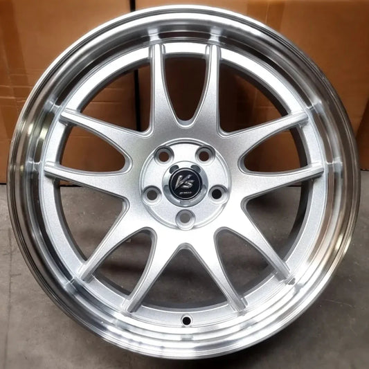 SET DE LLANTAS WORK EMOTION COLOR Plateado Aro Cromado. Aro 17- 5x114 (FT219)