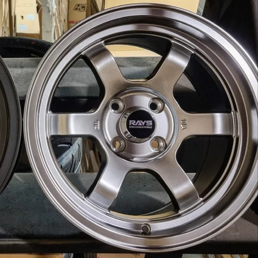 SET DE LLANTAS VOLK TE37. Aro 15-4x100 .Color Grafito Metalizado .(L434).