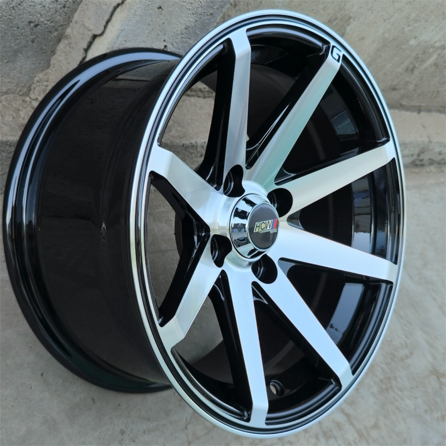 SET DE 4 LLANTAS NEGRAS. Aro 14 - 4x100. Color Negro. (14S8040A)