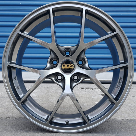 SET DE LLANTAS BBS FIR COLOR Grafito Metalizado. Aro 19 - 5x120 (A284)