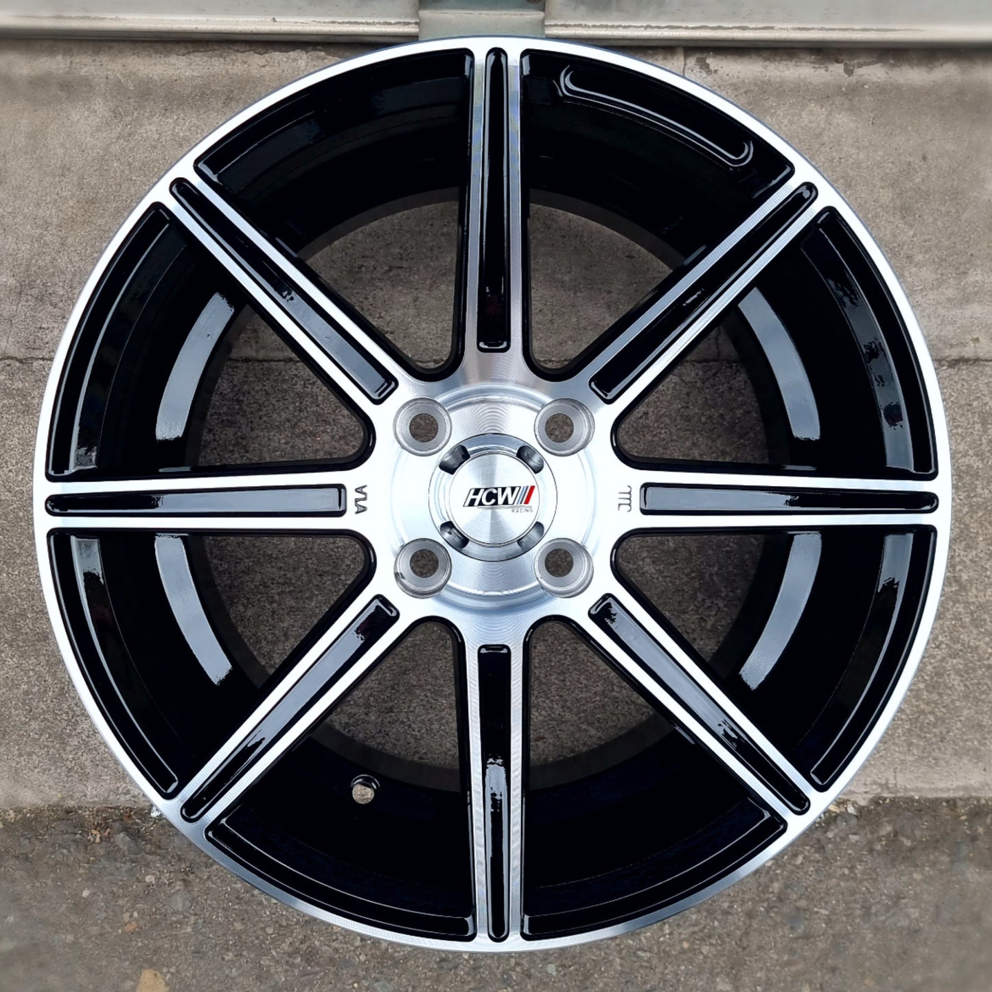 SET DE LLANTAS MODELO 15CJA202A. Aro 15-4x100 .Color Cromado Fondo Negro .(15CJA202A).